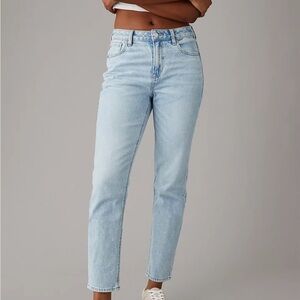 AE MOM JEANS